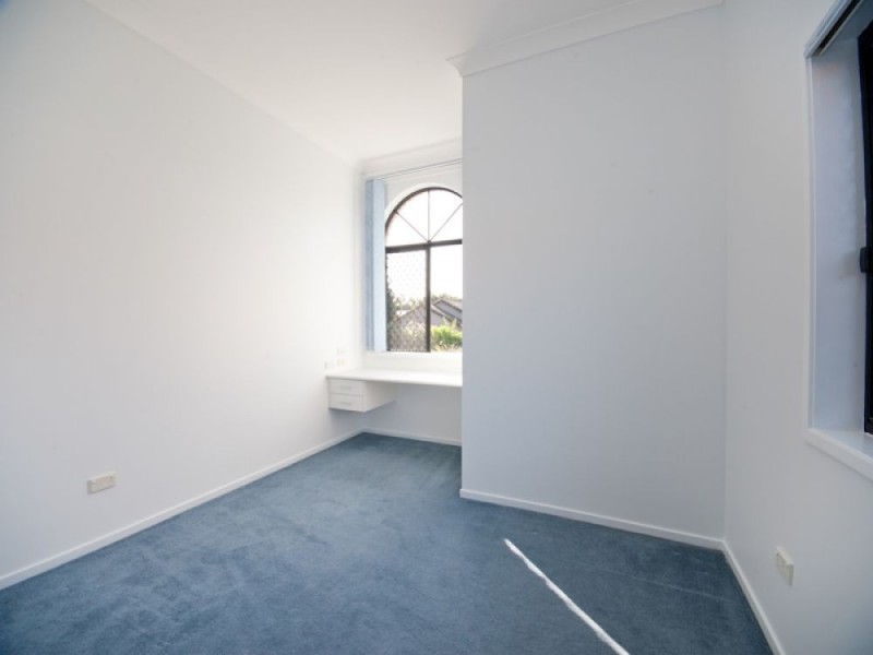 9 Sefton Court, North Lakes QLD 4509