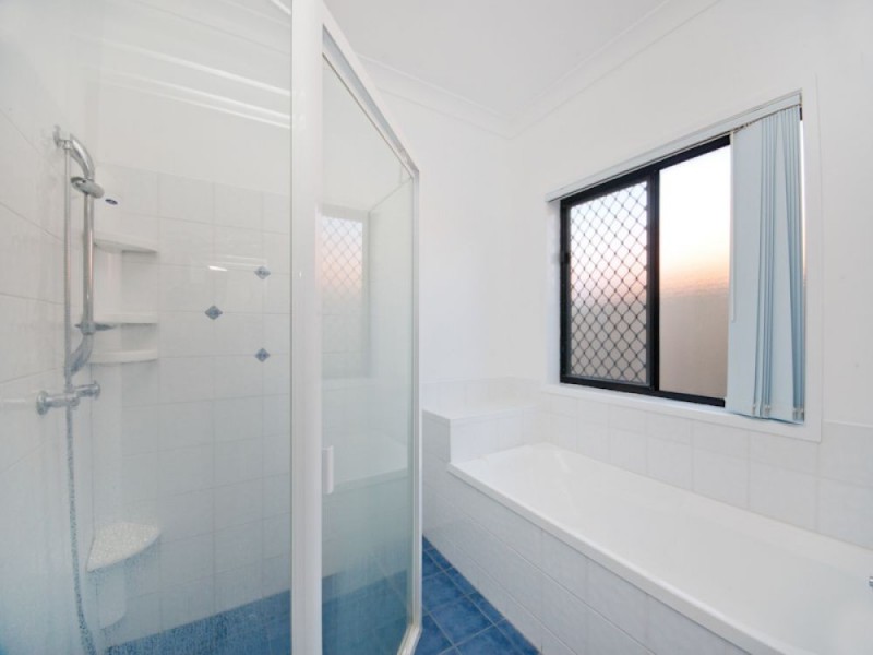 9 Sefton Court, North Lakes QLD 4509