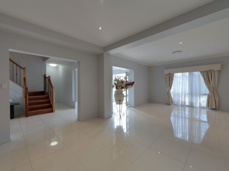 120 The Avenue, Sunnybank Hills QLD 4109