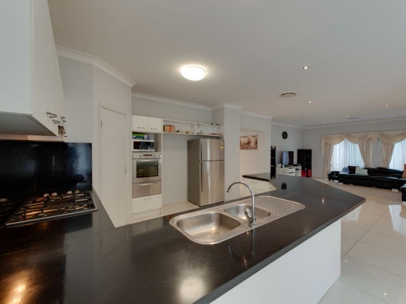 120 The Avenue, Sunnybank Hills QLD 4109