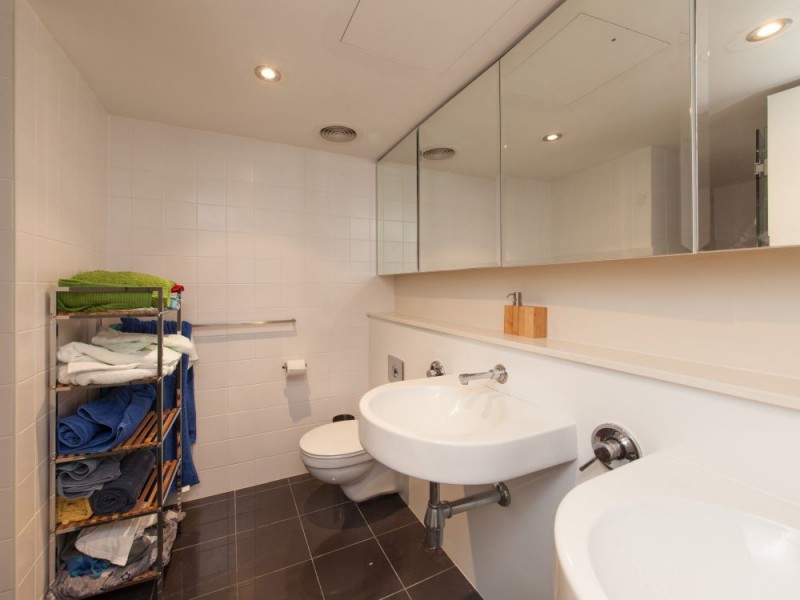 301/18 Paradise Street, Highgate Hill QLD 4101