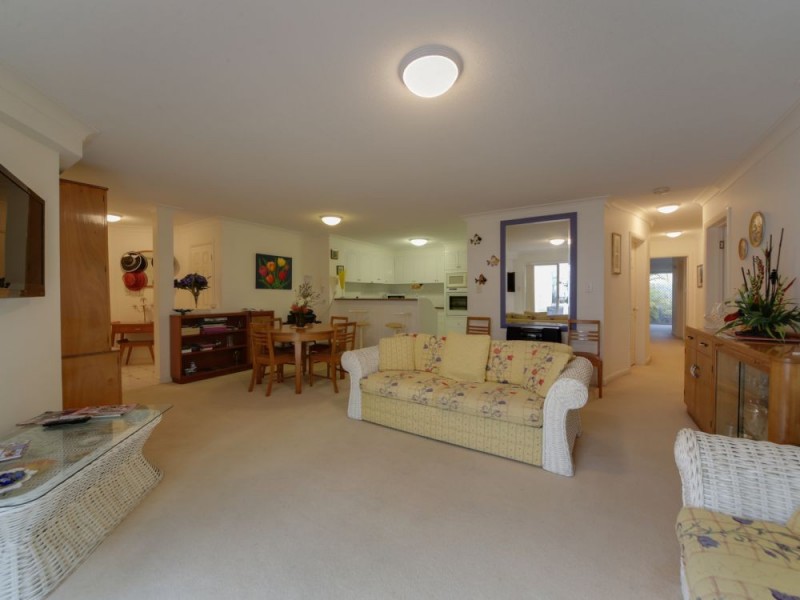 2 ‘Central’ 100 Cotlew Street East, Southport QLD 4215