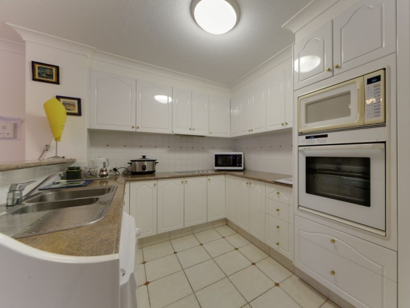 2 ‘Central’ 100 Cotlew Street East, Southport QLD 4215