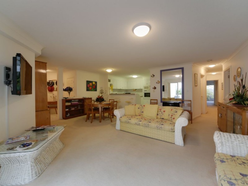 2 ‘Central’ 100 Cotlew Street East, Southport QLD 4215
