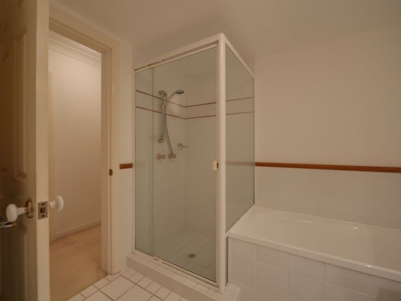 2 ‘Central’ 100 Cotlew Street East, Southport QLD 4215