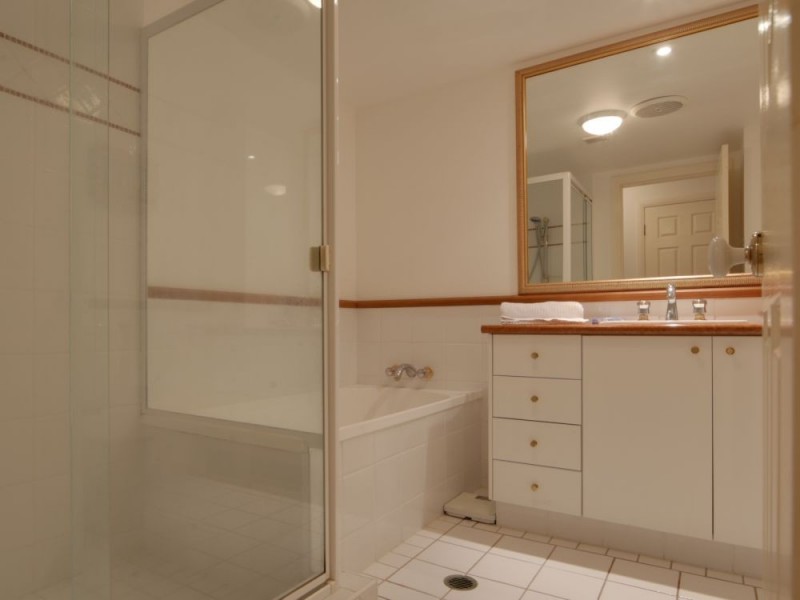 2 ‘Central’ 100 Cotlew Street East, Southport QLD 4215