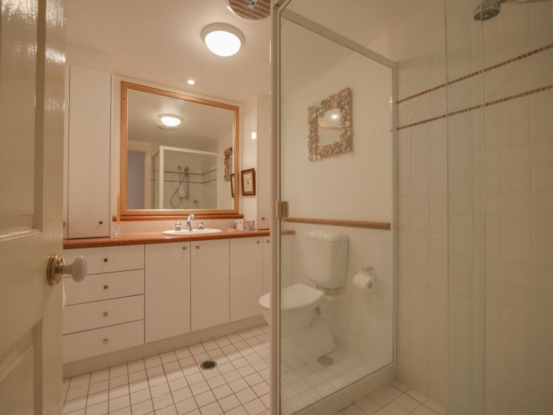 2 ‘Central’ 100 Cotlew Street East, Southport QLD 4215
