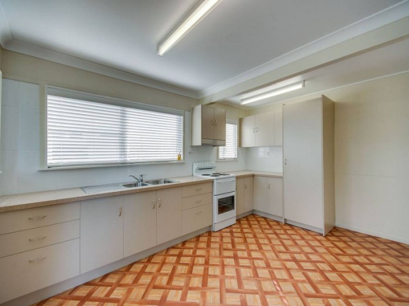 6 Kankool Street, Stafford QLD 4053