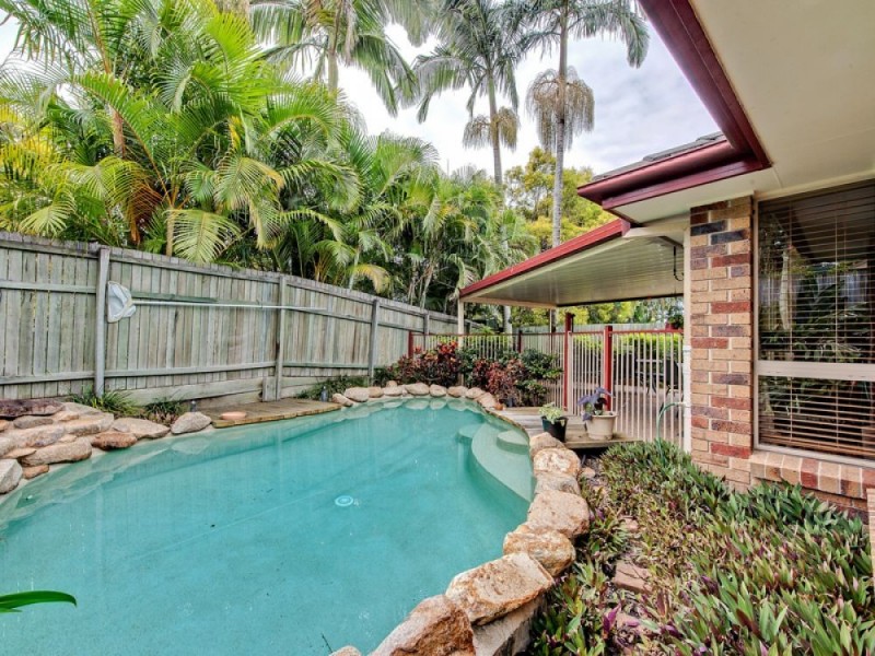 7 Mitchell Place, Forest Lake QLD 4078
