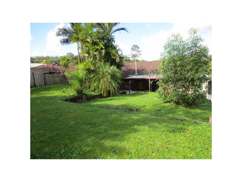 28 Coleman Crescent, Springwood QLD 4127