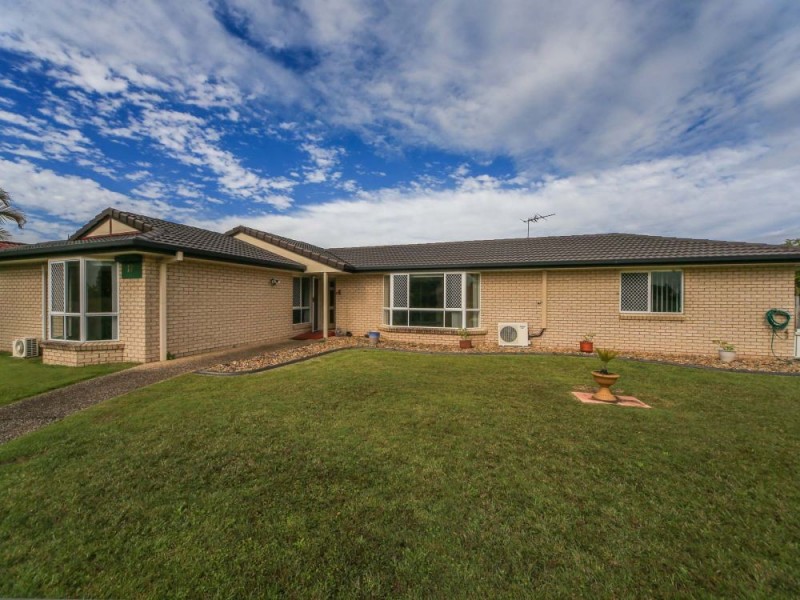 17 Kilsay Crescent, Meadowbrook QLD 4131