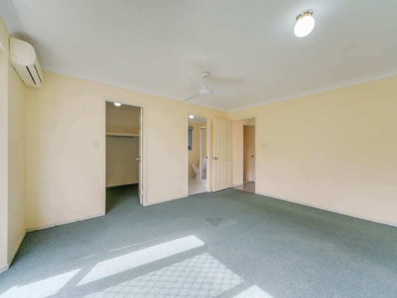 17 Kilsay Crescent, Meadowbrook QLD 4131