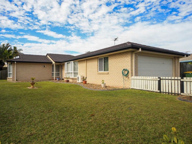 17 Kilsay Crescent, Meadowbrook QLD 4131