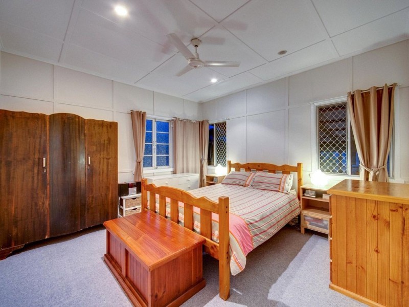 24 Castling Street, Stafford QLD 4053