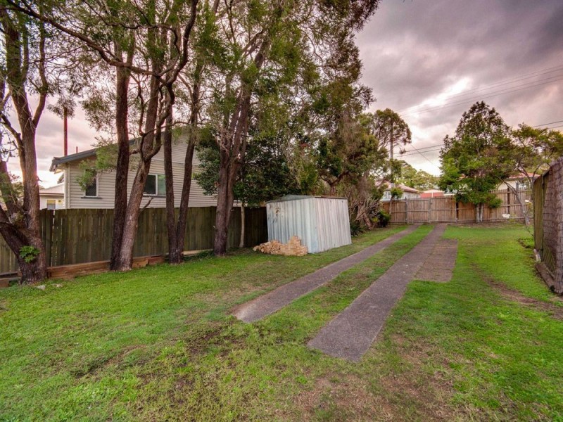 24 Castling Street, Stafford QLD 4053