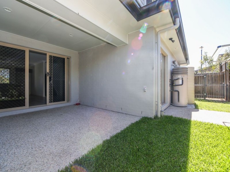 8 Niccy Road, Coomera QLD 4209