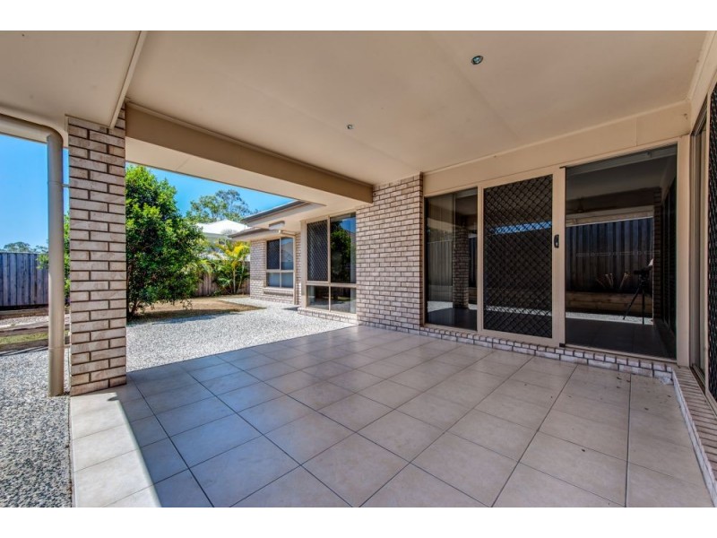 77 Laurel Street, Heathwood QLD 4110