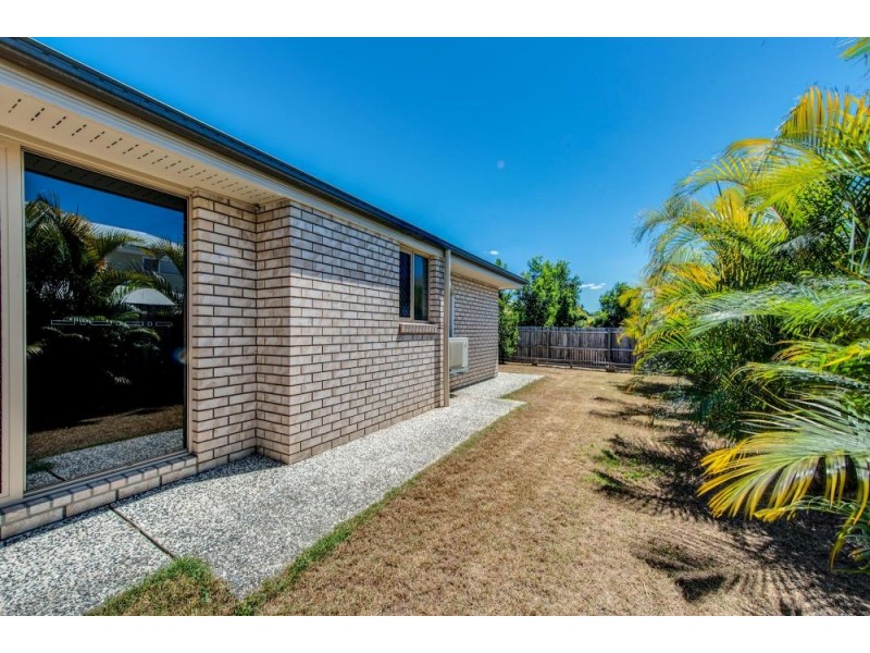 77 Laurel Street, Heathwood QLD 4110
