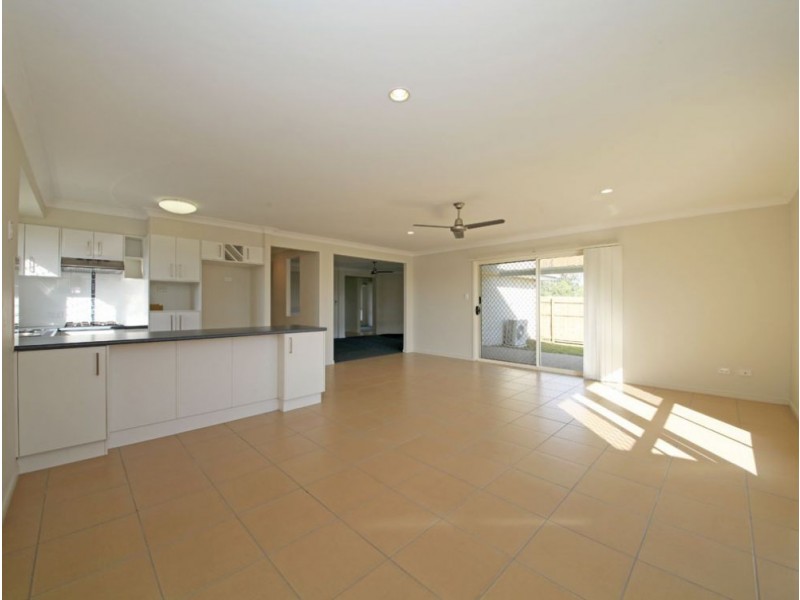 5 Courtney Court, Narangba QLD 4504