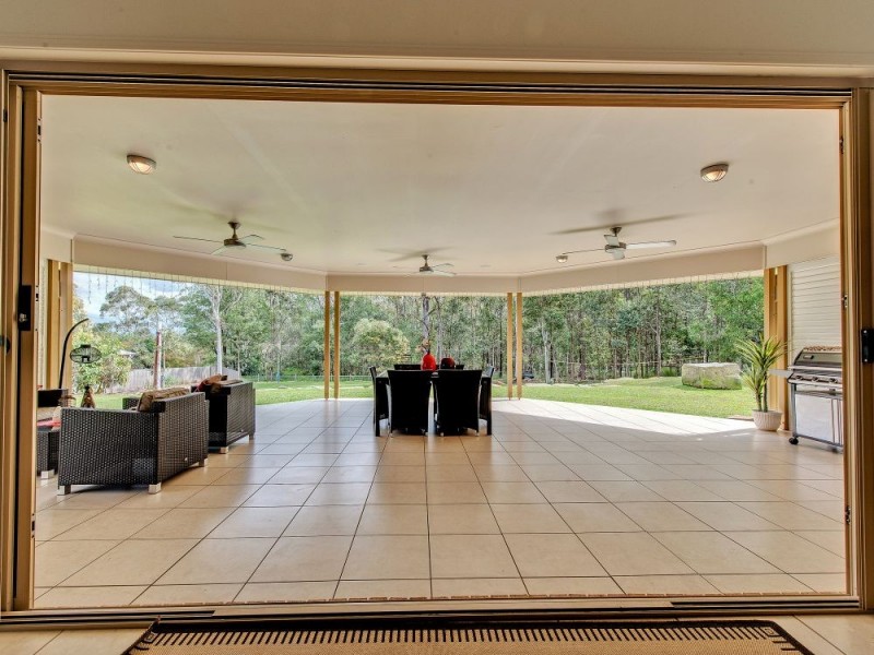 24 Compal Road, Park Ridge QLD 4125