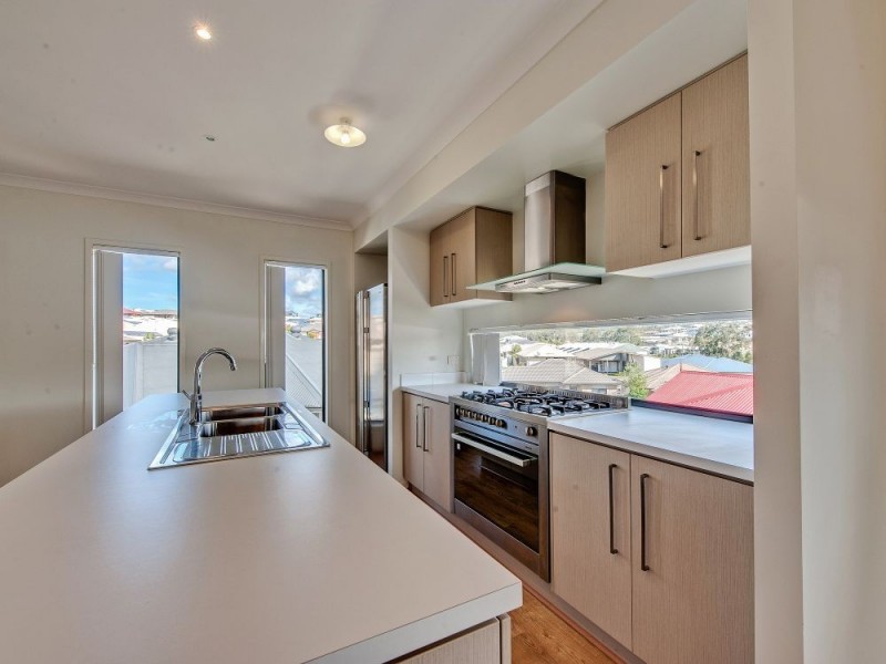 7 Grampian Street, Springfield Lakes QLD 4300