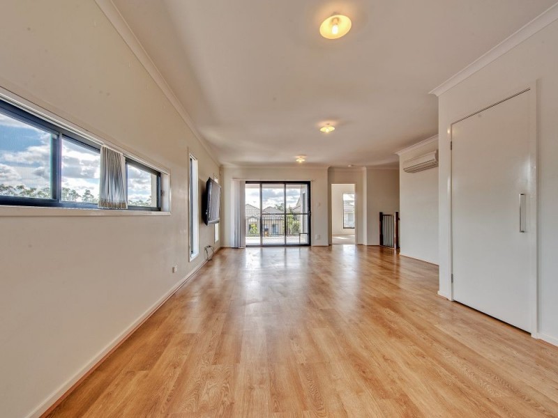 7 Grampian Street, Springfield Lakes QLD 4300