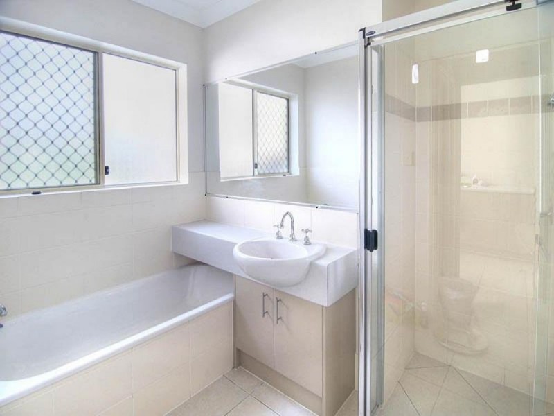 44 Viewpoint Drive, Springfield Lakes QLD 4300