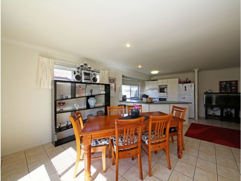 8 Johns Crescent, Boondall QLD 4034