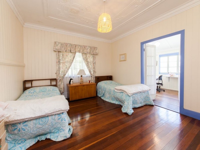 46 Reuben Street, Holland Park QLD 4121