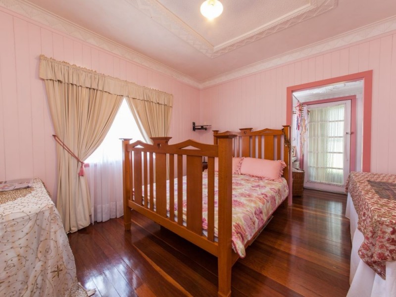 46 Reuben Street, Holland Park QLD 4121