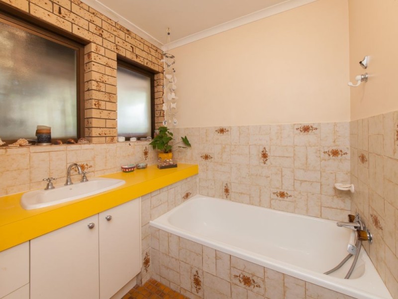 46 Reuben Street, Holland Park QLD 4121