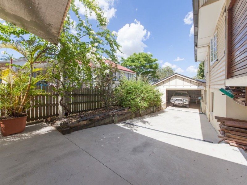 46 Reuben Street, Holland Park QLD 4121