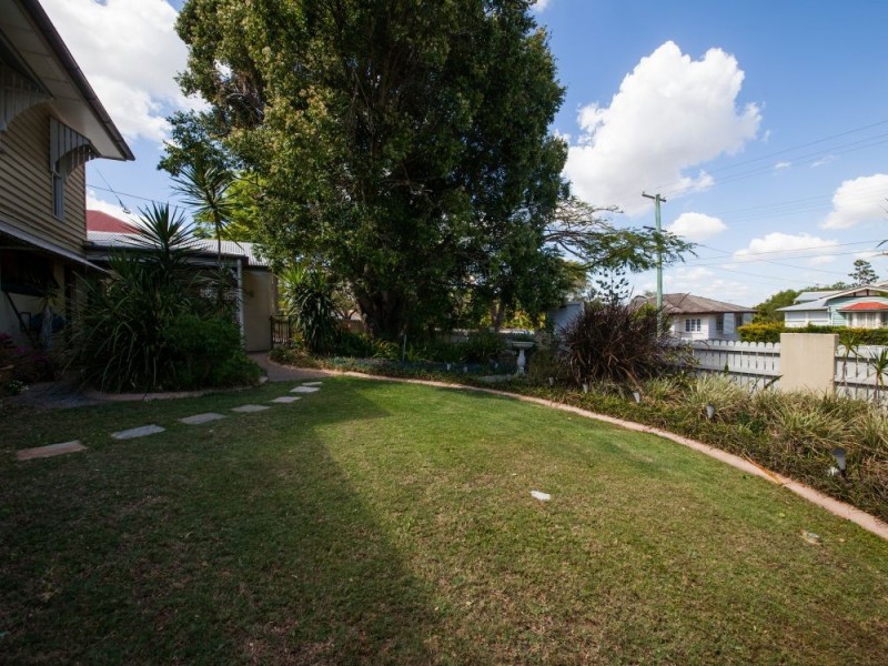 46 Reuben Street, Holland Park QLD 4121