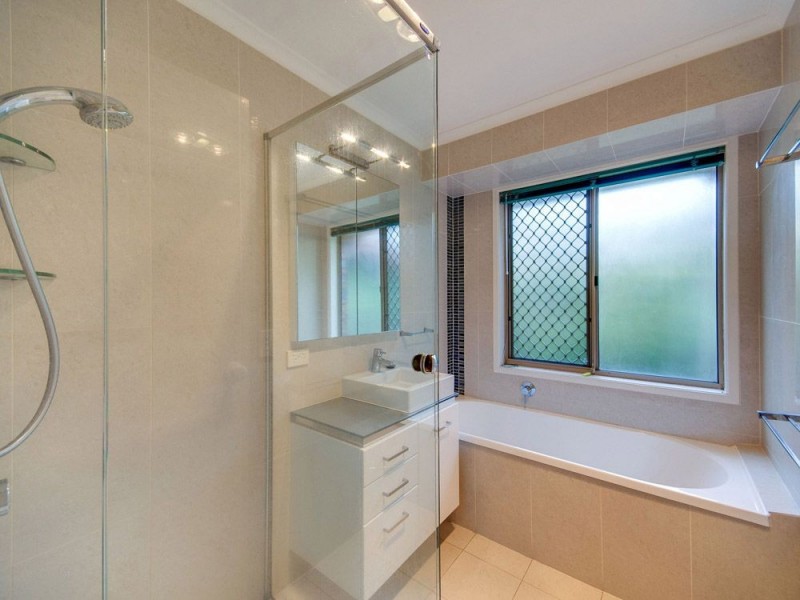 26 Tetragona Drive, Arana Hills QLD 4054