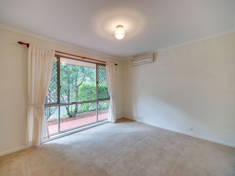 26 Tetragona Drive, Arana Hills QLD 4054