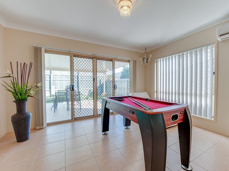 9 Darter Place, Springfield Lakes QLD 4300