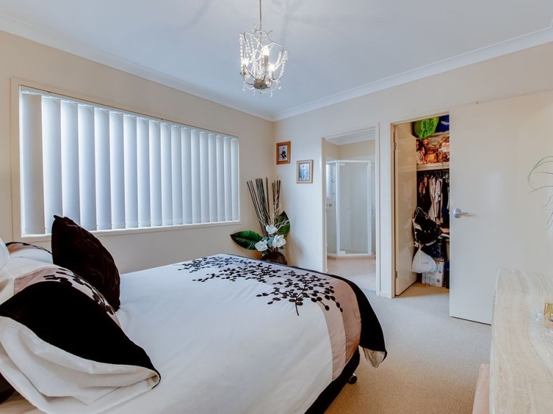 9 Darter Place, Springfield Lakes QLD 4300