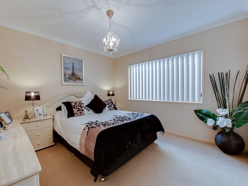 9 Darter Place, Springfield Lakes QLD 4300