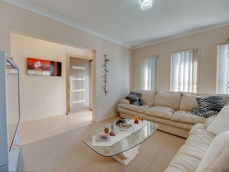 9 Darter Place, Springfield Lakes QLD 4300