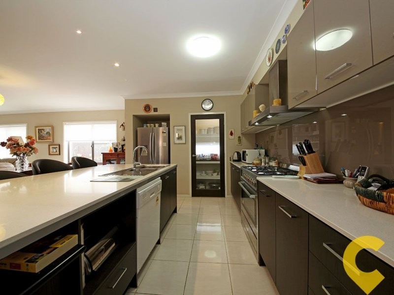 99 Cowen Terrace, North Lakes QLD 4509