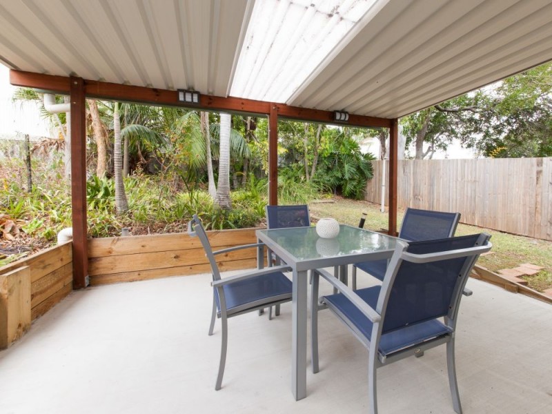 106 Lade Street, Coorparoo QLD 4151