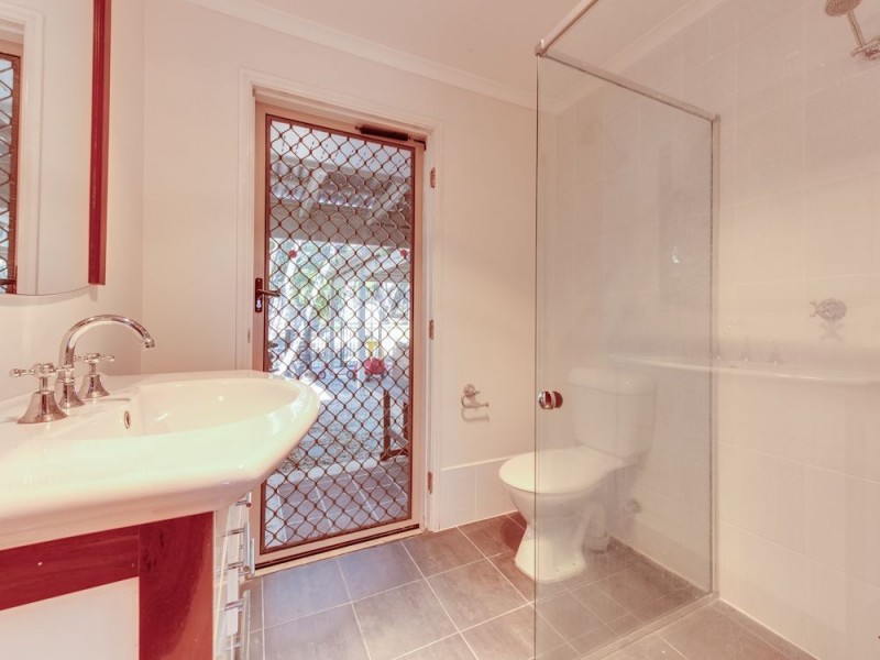 24 Gibbs Avenue, Collingwood Park QLD 4301