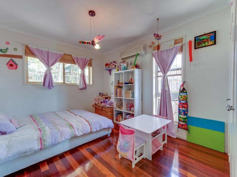 24 Gibbs Avenue, Collingwood Park QLD 4301