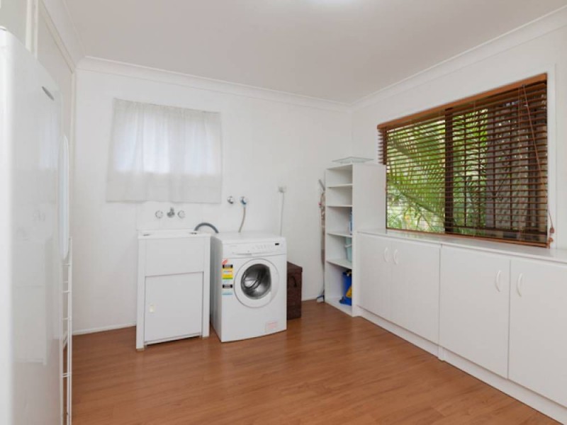 61a Donald, Camp Hill QLD 4152