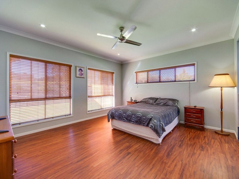 11 Muscat Cct, Morayfield QLD 4506