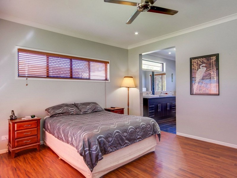 11 Muscat Cct, Morayfield QLD 4506