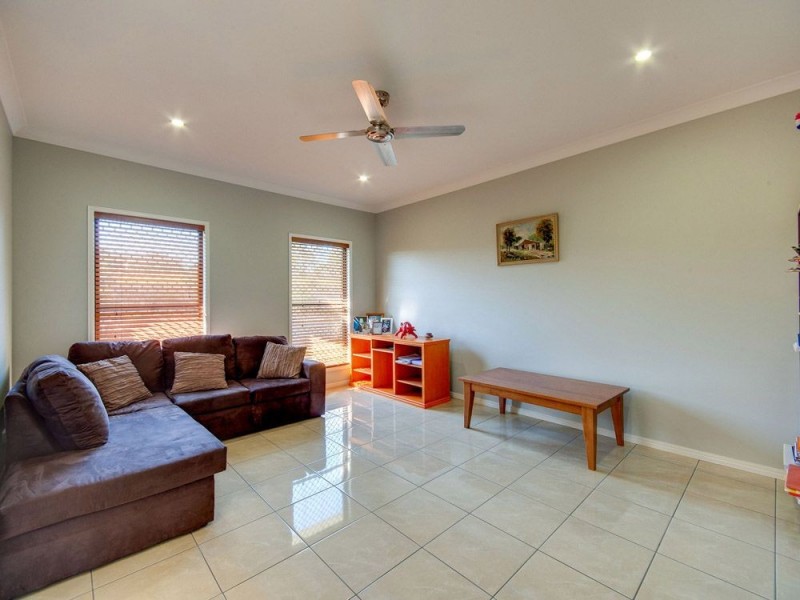 11 Muscat Cct, Morayfield QLD 4506