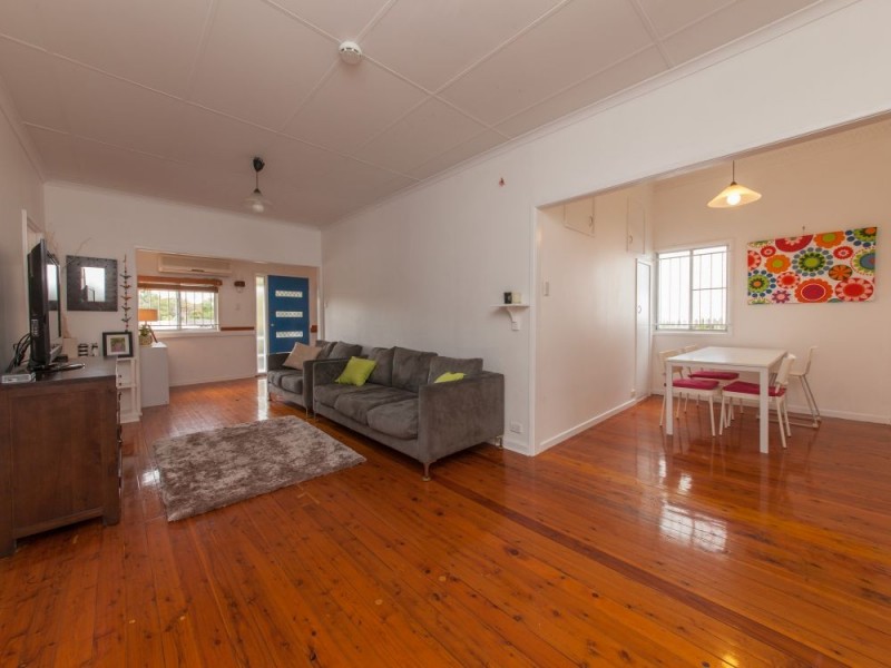 119 Kitchener Road, Kedron QLD 4031