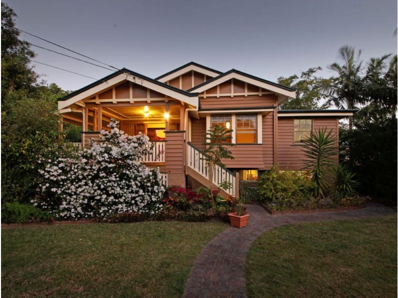 23 Paul Street, Sandgate QLD 4017