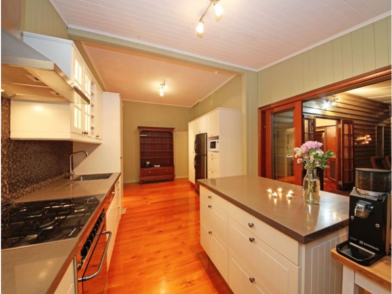 23 Paul Street, Sandgate QLD 4017